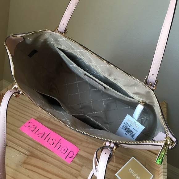 🌼Michael Kors Set - Picture 9 of 16